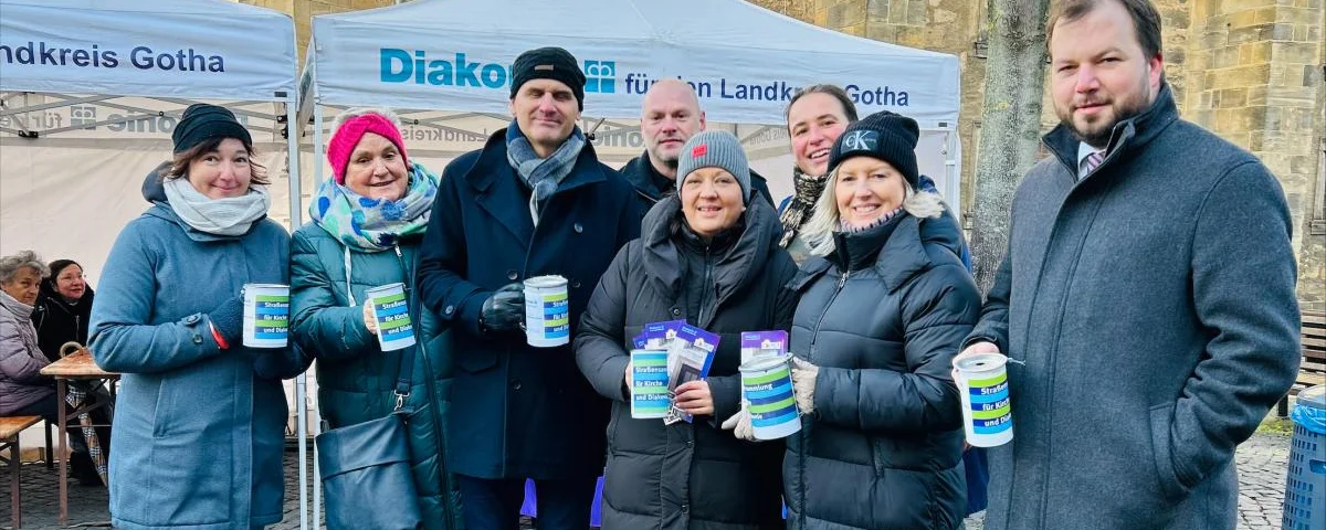 v.l.n.r. Sabine Hertzschuch (LIORA), Andrea Schwalbe (Vorstand Diakonie Gotha), Ulf Zillmann (Bürgermeister Gotha), Enrico Stiller (Piratenpartei), Caroline Lösche (CDU), Juliane Pürstinger (Freie Wähler Gotha), Marion Rosin (CDU), Onno Eckert (Landrat